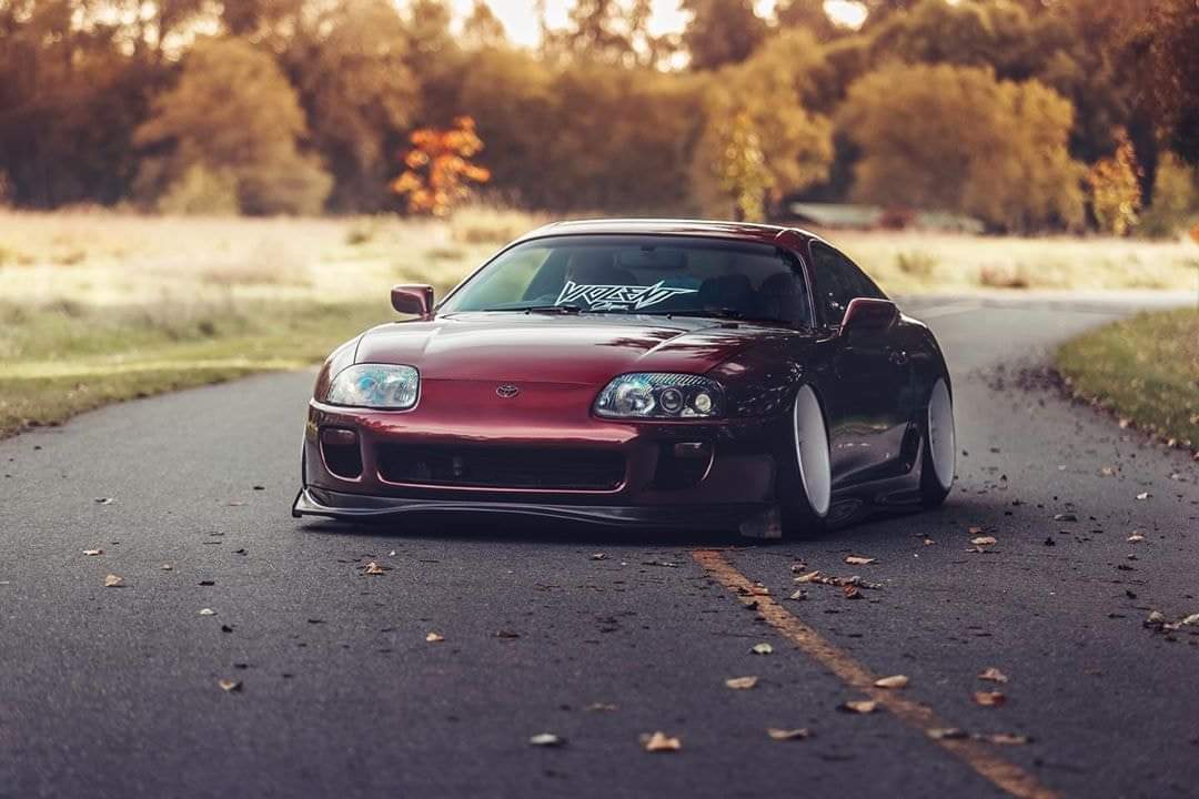 Toyota Supra 玩起了低趴，多了份气质，少了几分霸气。