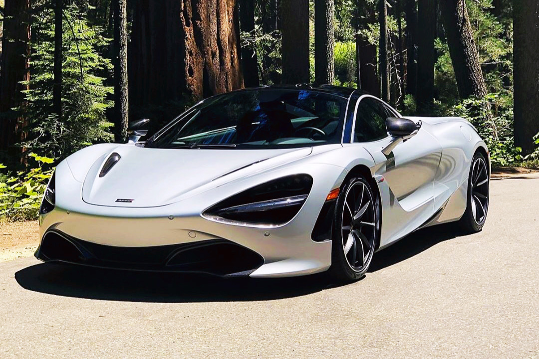好看的汽车：McLaren 720S,大灯超级酷……