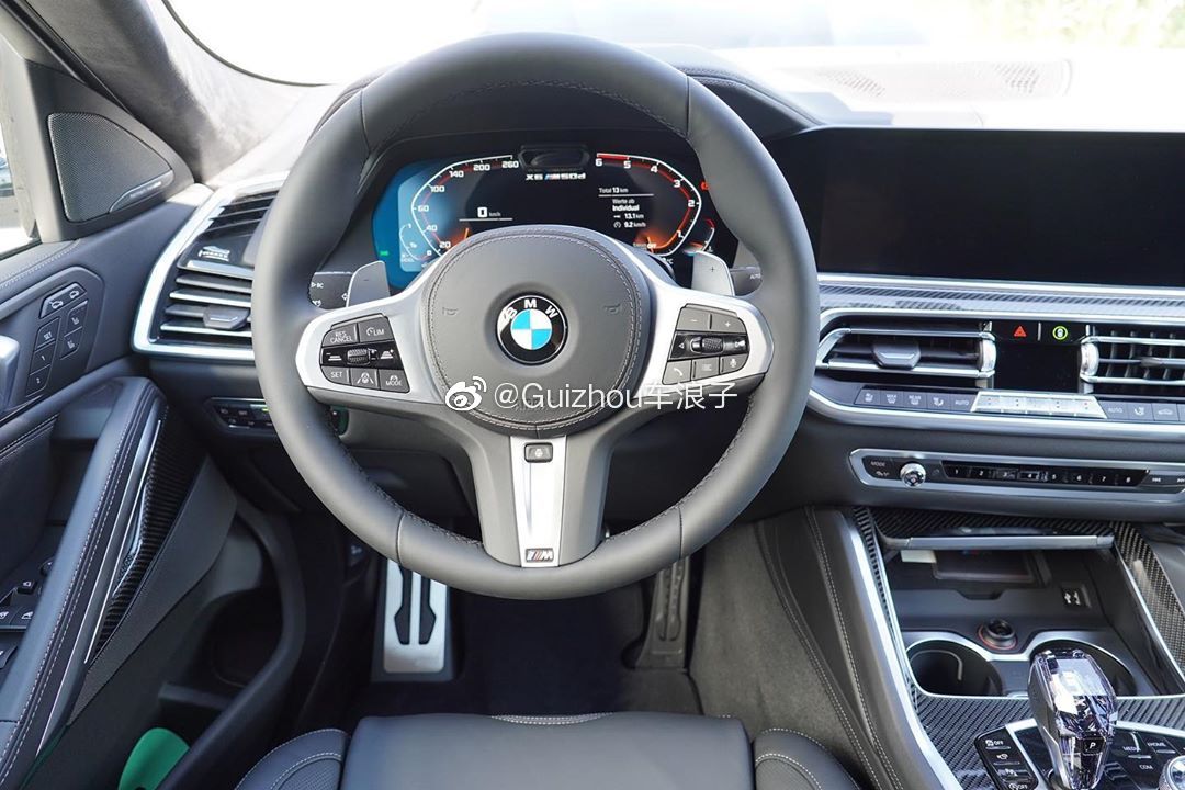 宝马X6M：战意十足的配色!