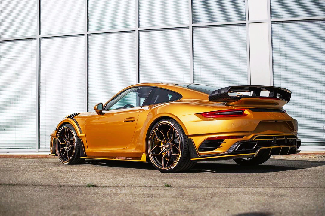 车漆颜色不错，靓仔！ Porsche 911 turbo S