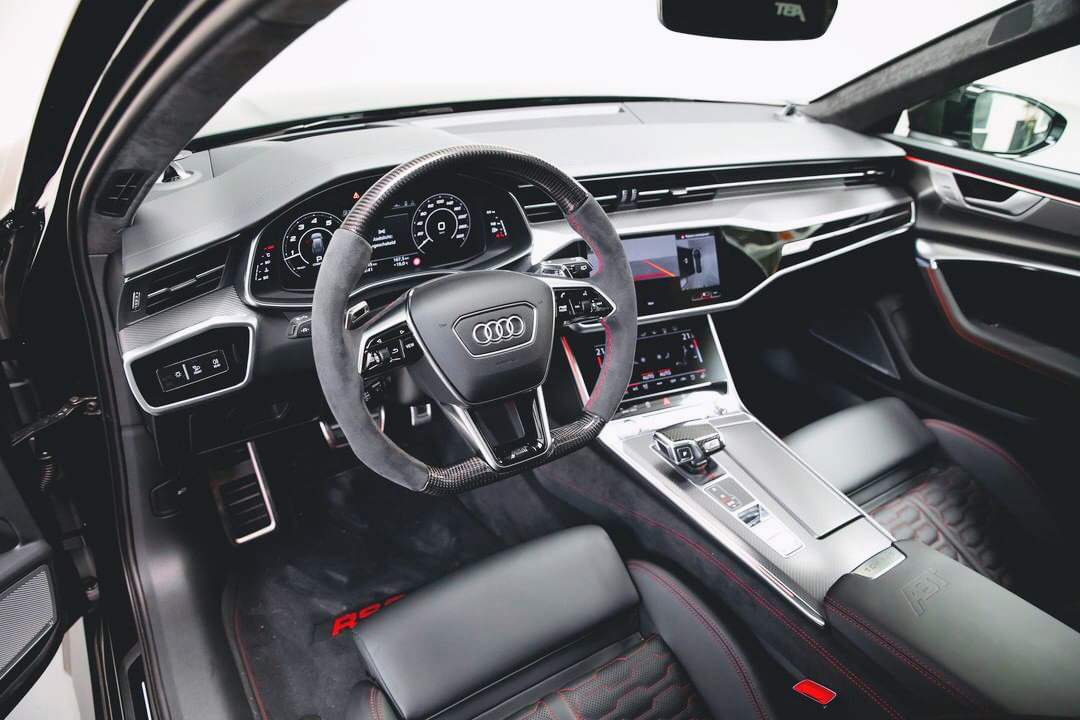 奥迪RS6：战意十足的配色!