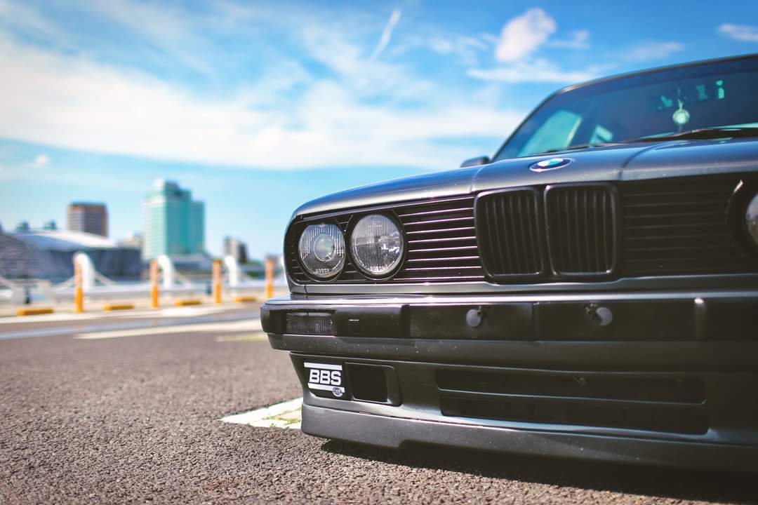 BMW E30，方方正正的经典造型，香不香？