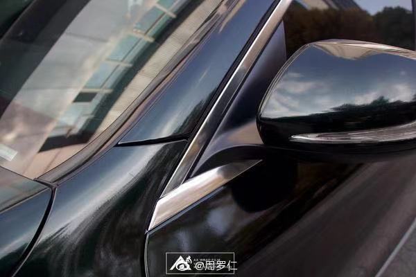 奔驰C系车身改色原厂奔驰祖母绿