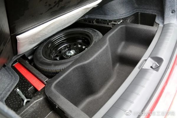 说到非插电式混合动力，基本上都条件反射的想到本田