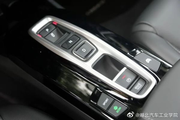 说到非插电式混合动力，基本上都条件反射的想到本田