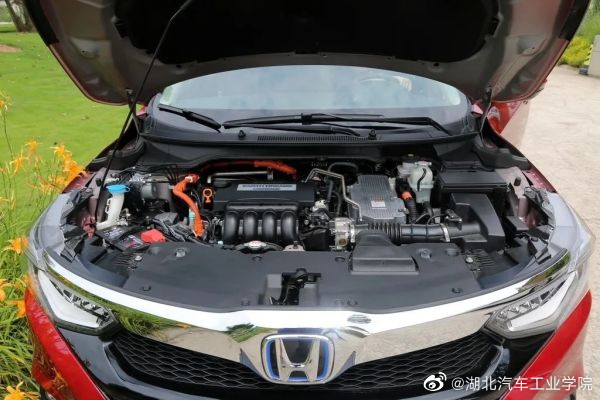 说到非插电式混合动力，基本上都条件反射的想到本田