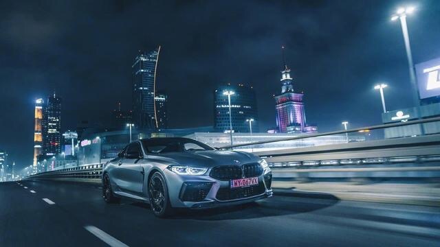 夜太美之BMW The 8，美得有点过分了吧！绝对的大片视觉 。