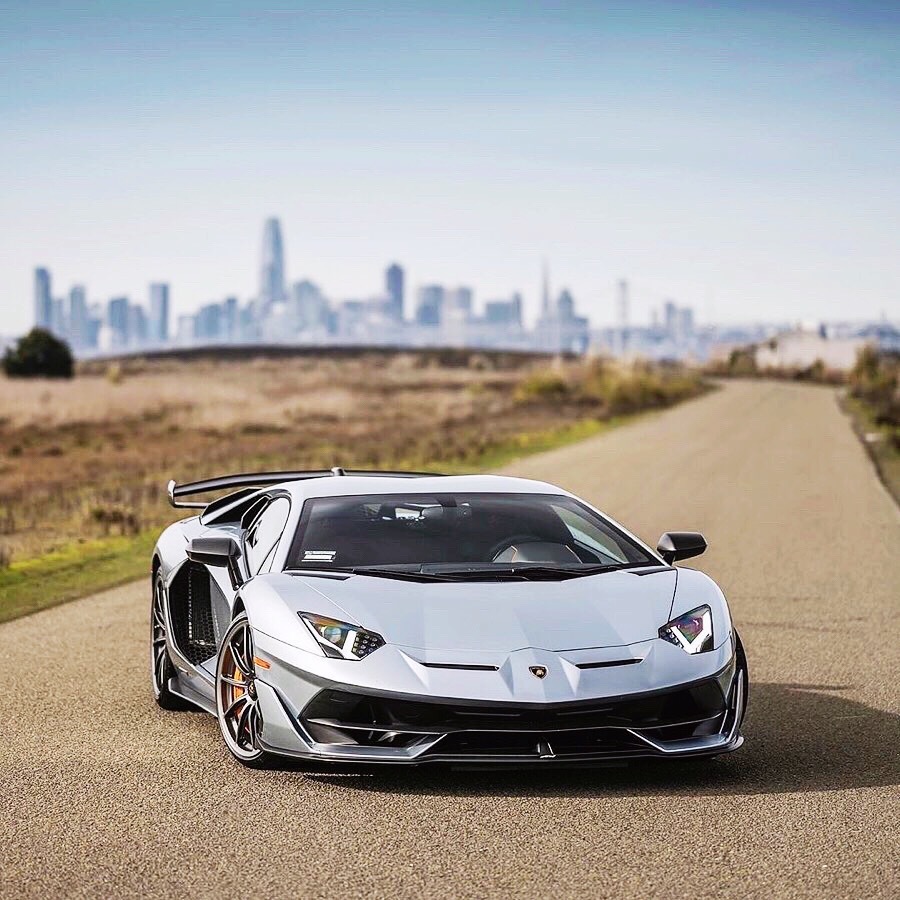 Lamborghini Aventador SVJ,论气场，没输过啊……