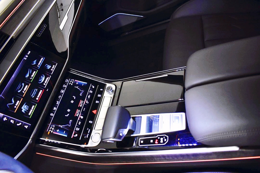 Audi A8，Audi家族旗舰车型。满意么