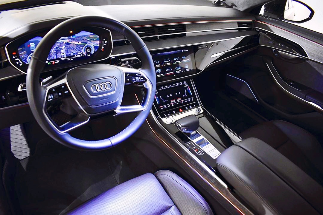 Audi A8，Audi家族旗舰车型。满意么