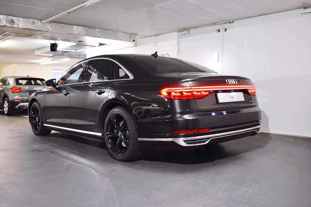 Audi A8，Audi家族旗舰车型。满意么