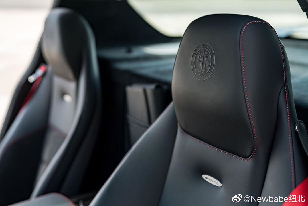 好看的汽车：奔驰SLS AMG 演绎黑色帅气