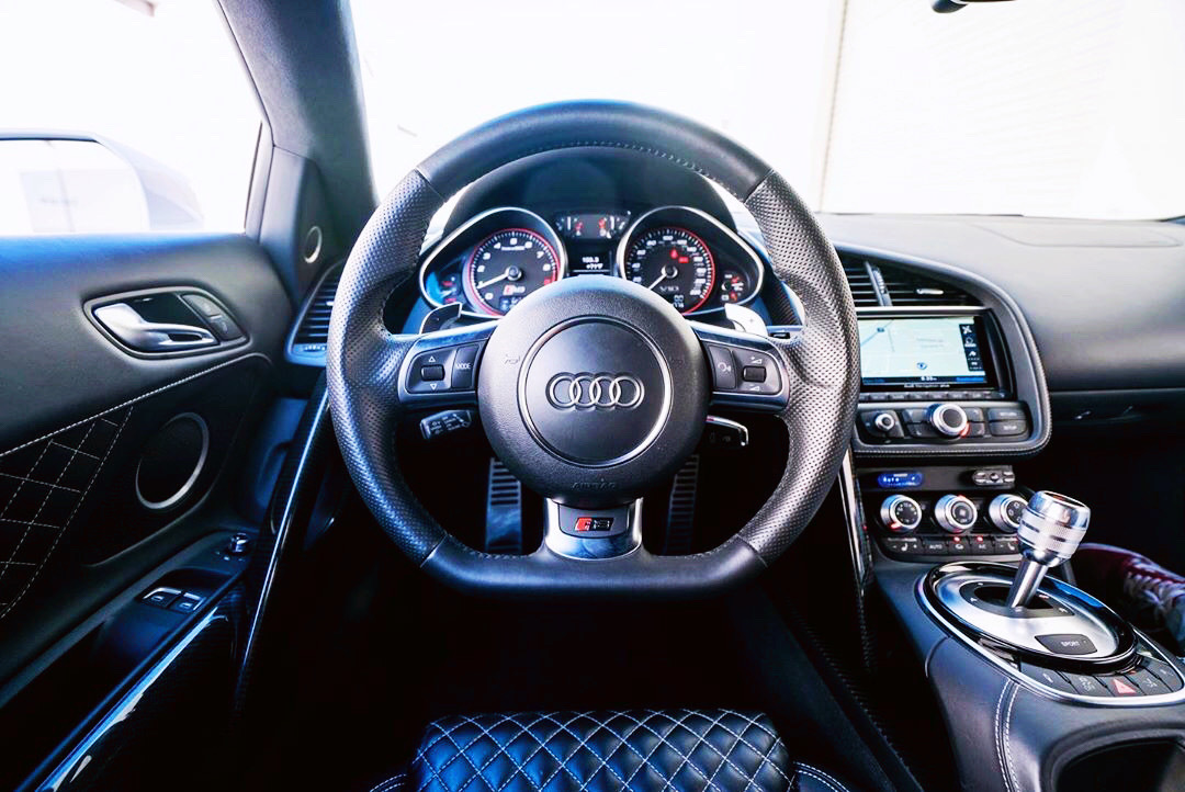 Audi R8 V10 FSI，据说现款要停产了……