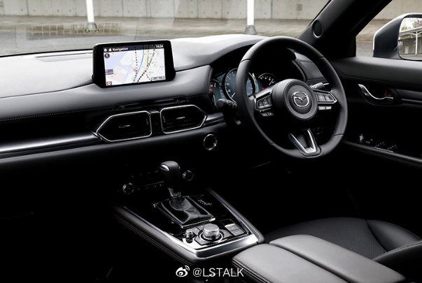 汽车美图赏析：马自达CX5 CX8 日本版