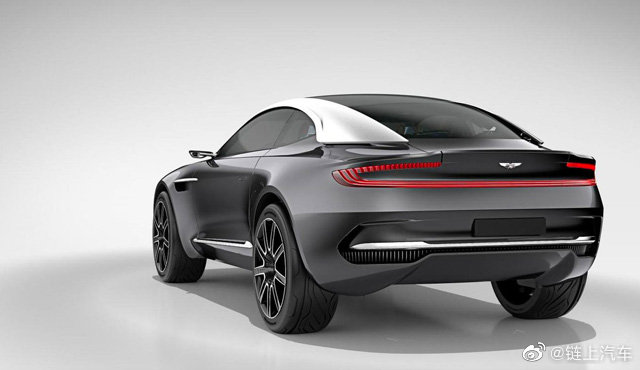 2020款阿斯顿马丁DBX 4.0T整体采用家族式外观设计，优雅大气