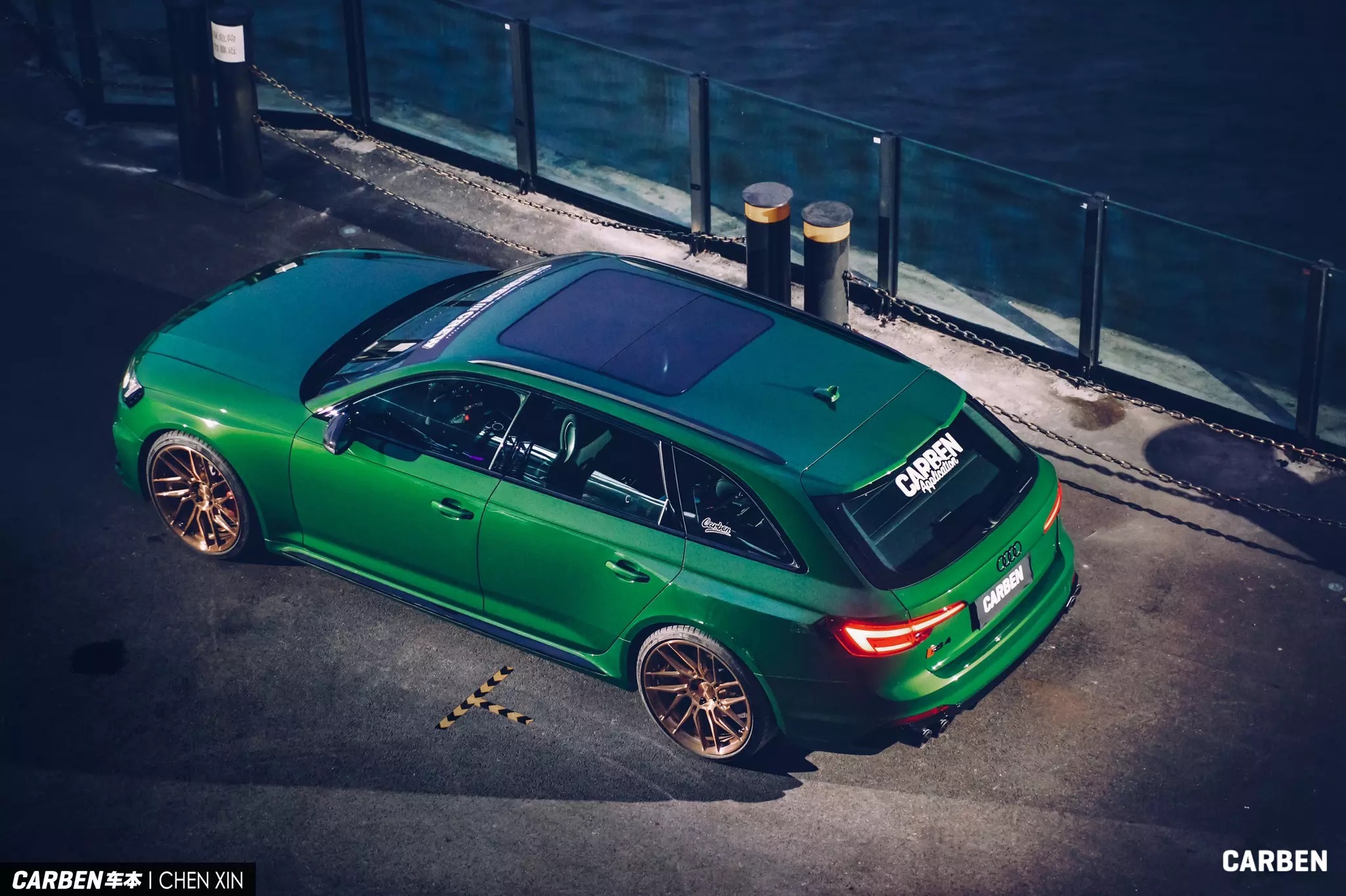 这台奥迪RS4真的好看，不愧是标杆!