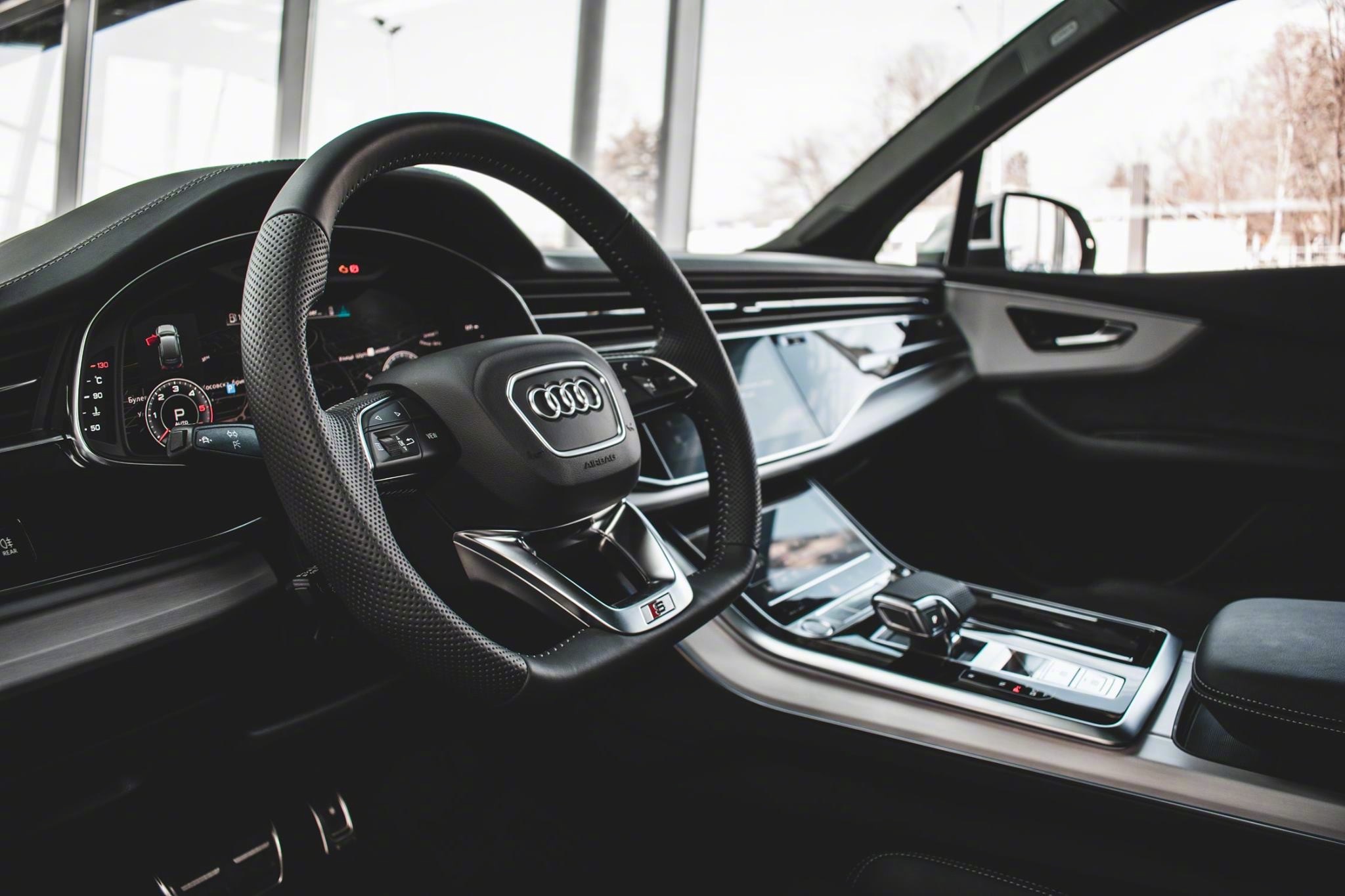 汽车美图：新奥迪Q7离我们还远吗