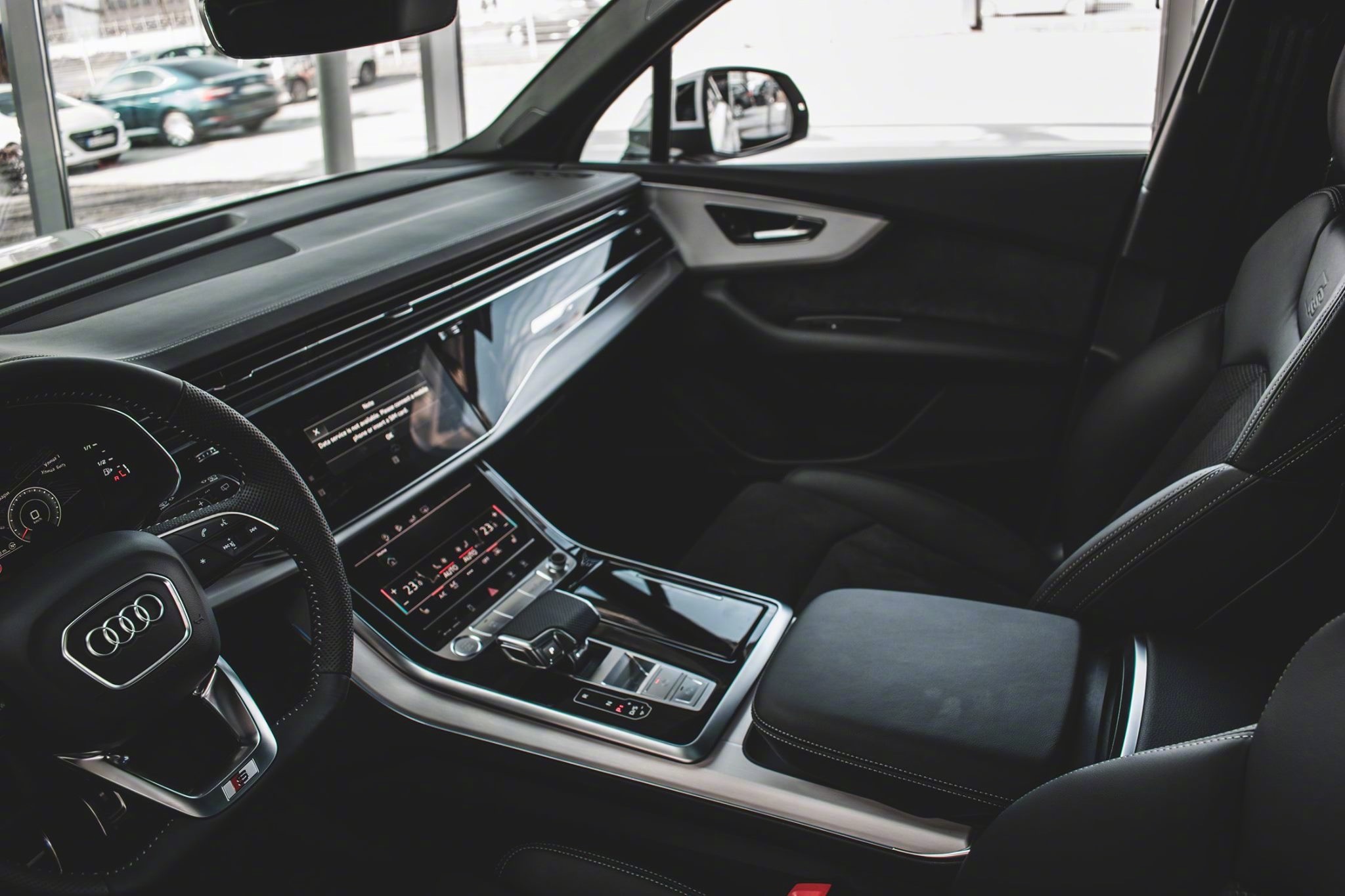 汽车美图：新奥迪Q7离我们还远吗