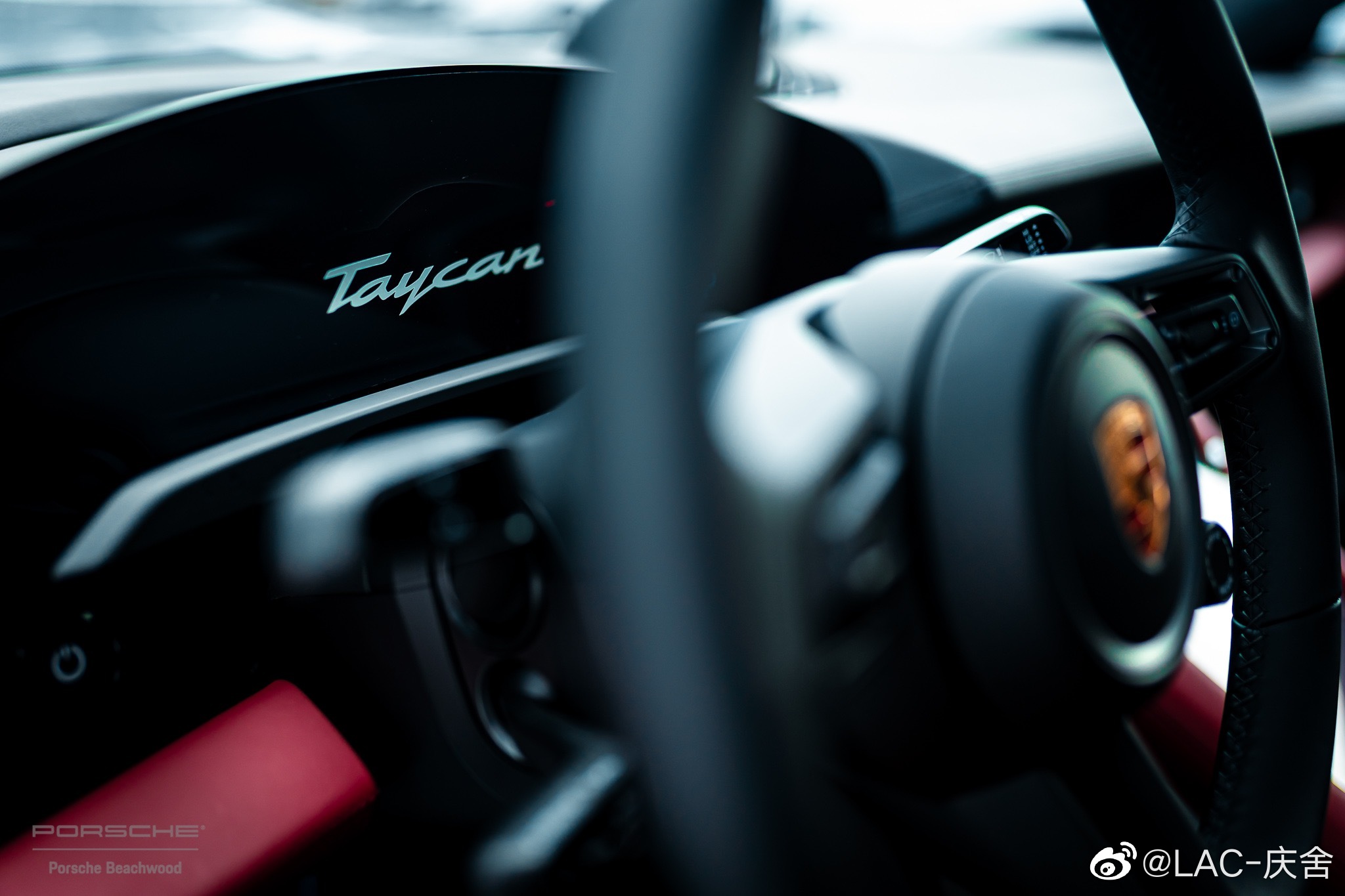 保时捷新Taycan Turbo S 有喜欢的吗 这款怎么样。