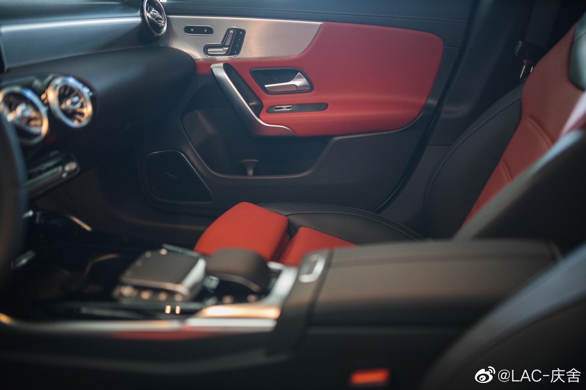 AMG CLA：战意十足的配色!