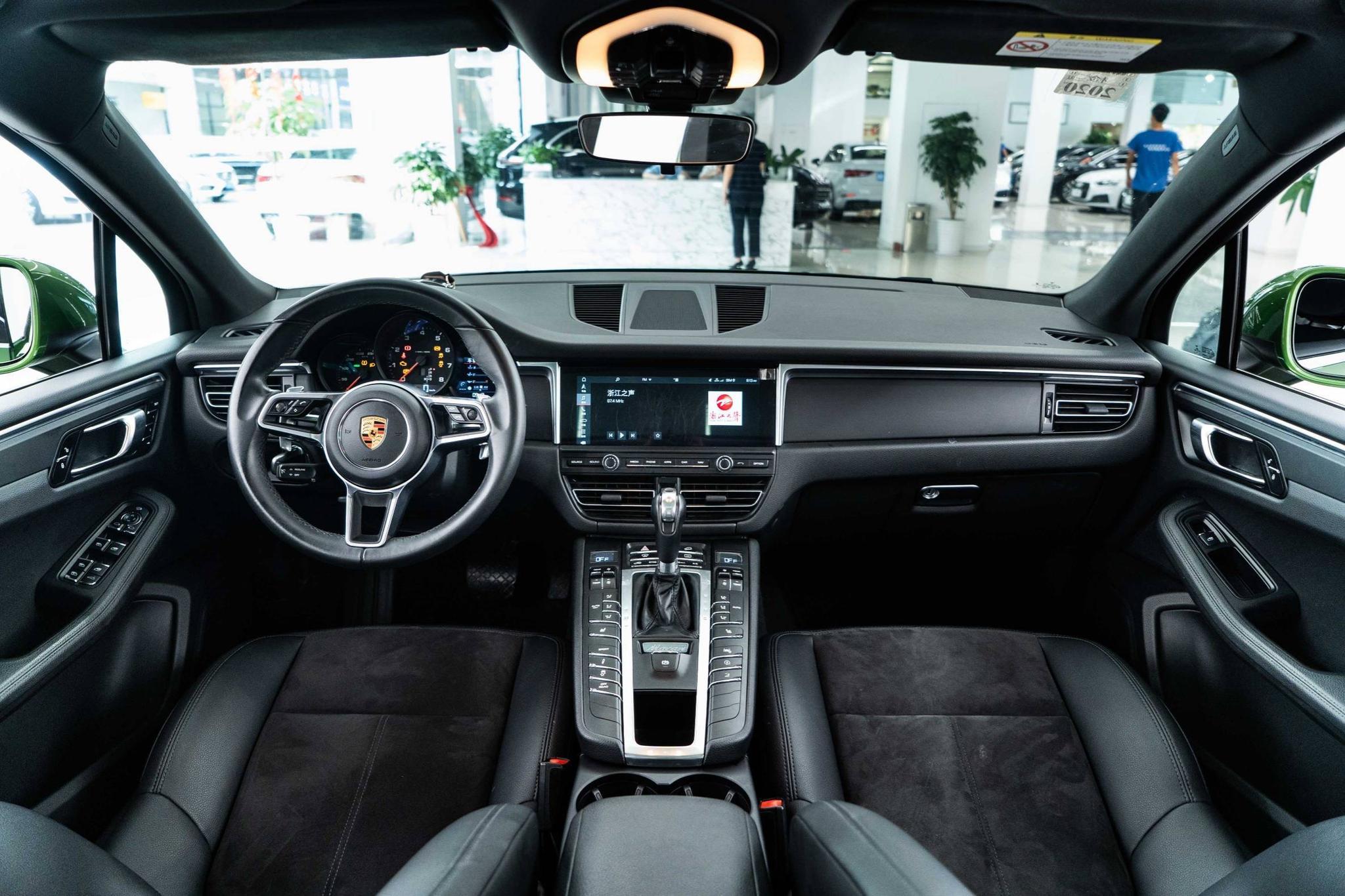 汽车美图赏析：保时捷Macan绿，欣赏一下