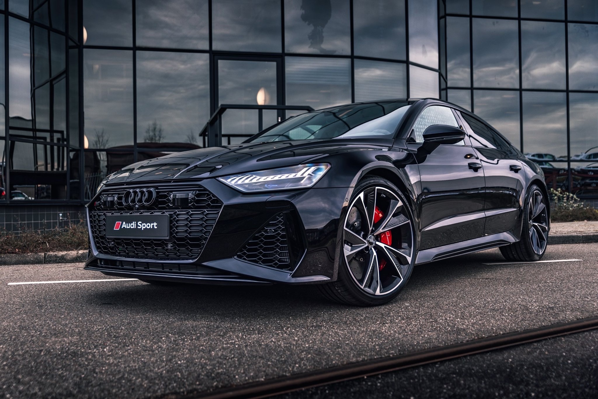 人生有了新的目标:奥迪rs6