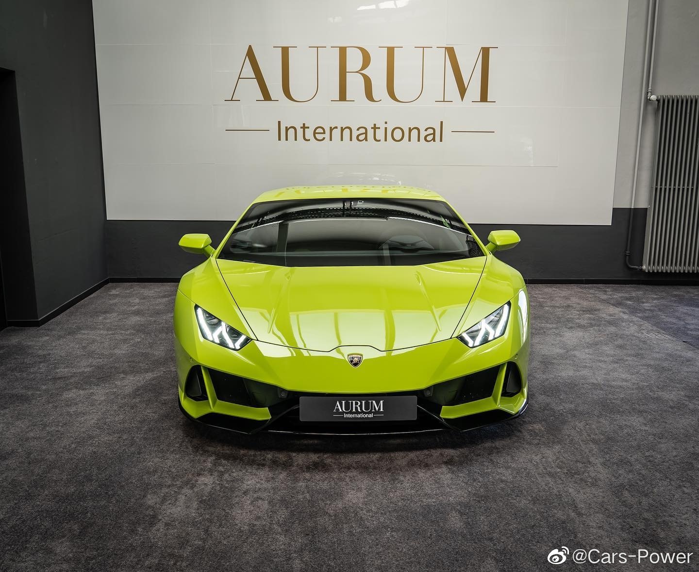 荧光黄 兰博基尼Huracan EVO 太正点了 比正黄色更像牛