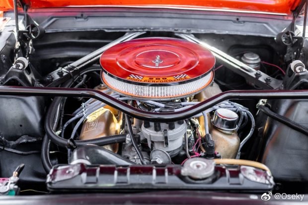 Ford mustang Coupe 1964，289ci V8发动机搭配自动变速箱。