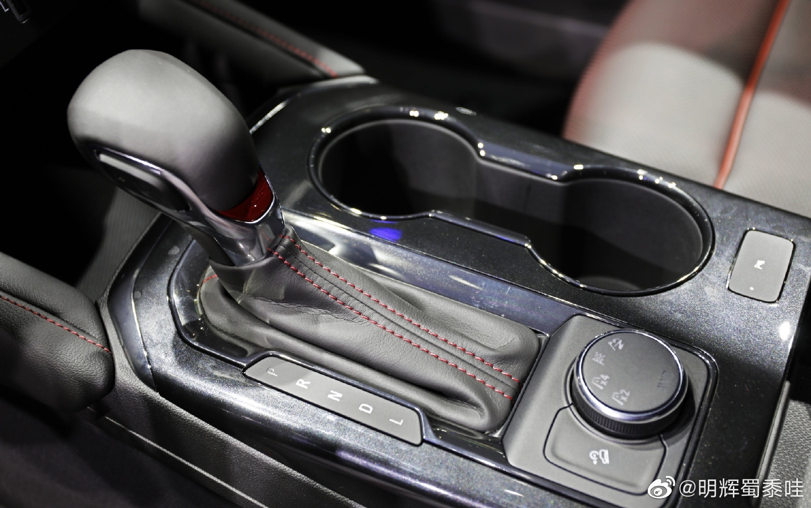 好看的汽车图片：雪佛兰开拓者5座首发亮相