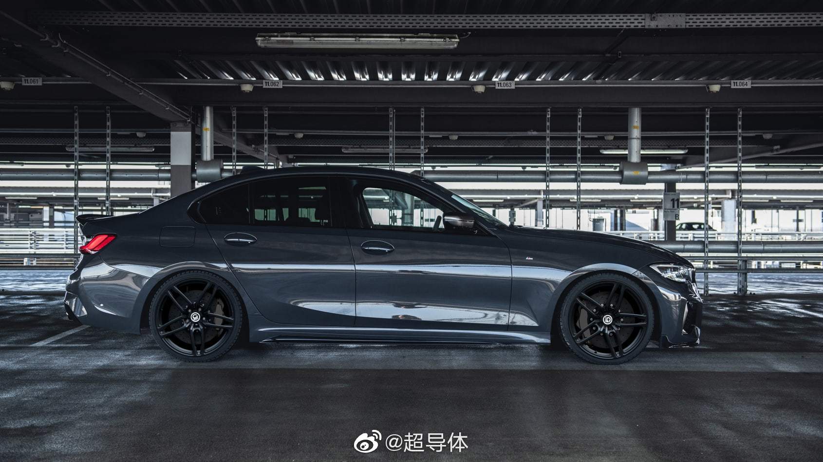 宝马M3：战意十足的配色!