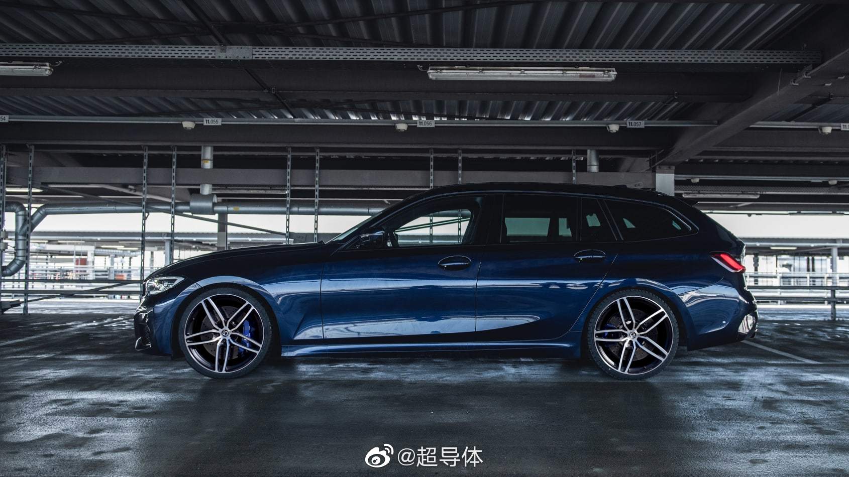 宝马M3：战意十足的配色!