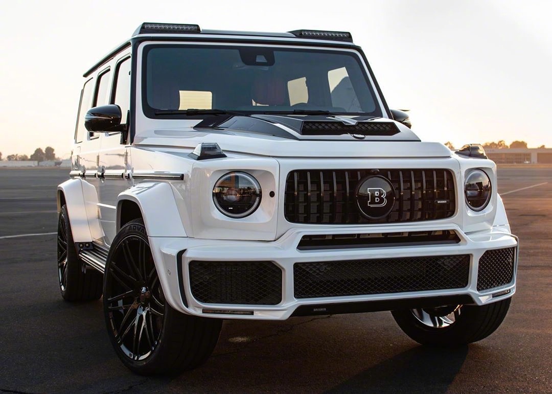 白色的巴博斯版本奔驰g级大匣子