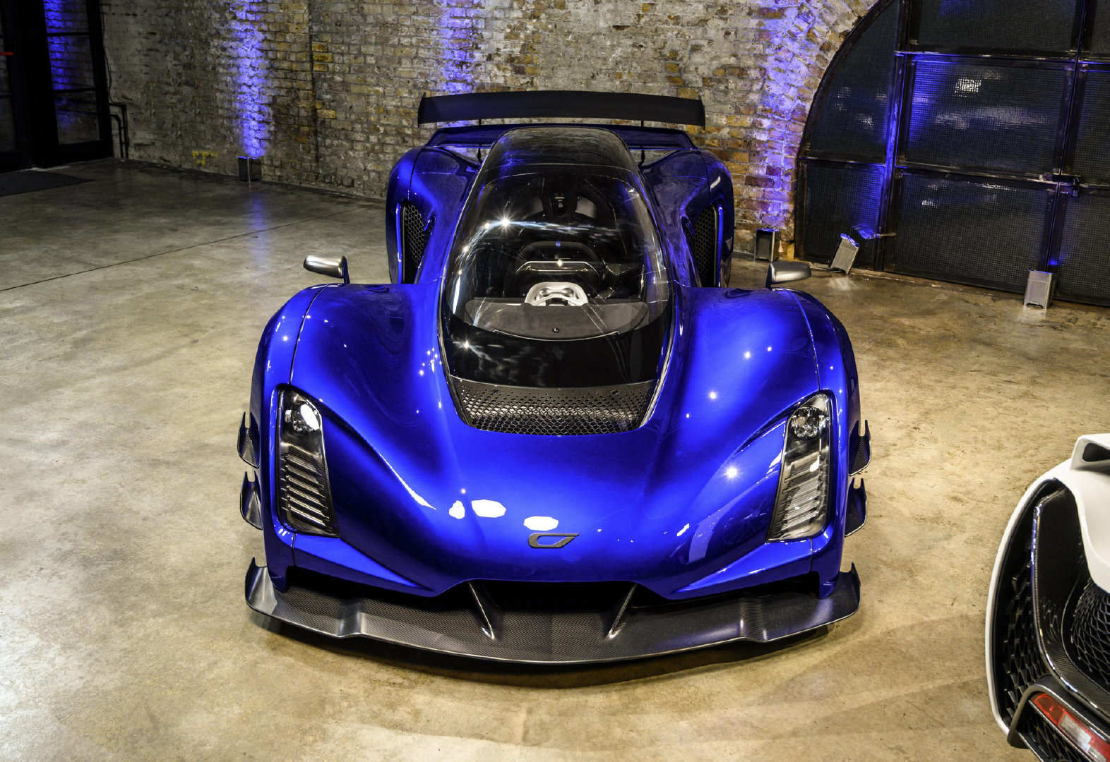 采用3D打印技术 Czinger 21C 混合动力超级跑车将在2021年底上市
