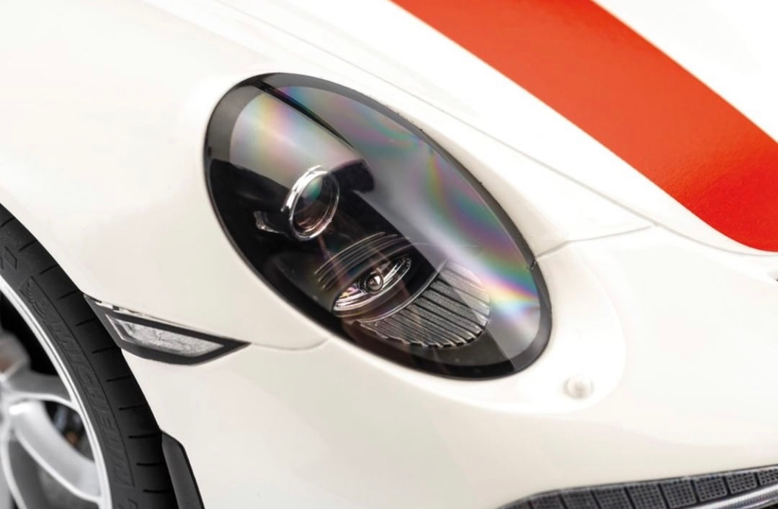 1:8迷你切保时捷911R 细节挺丰富