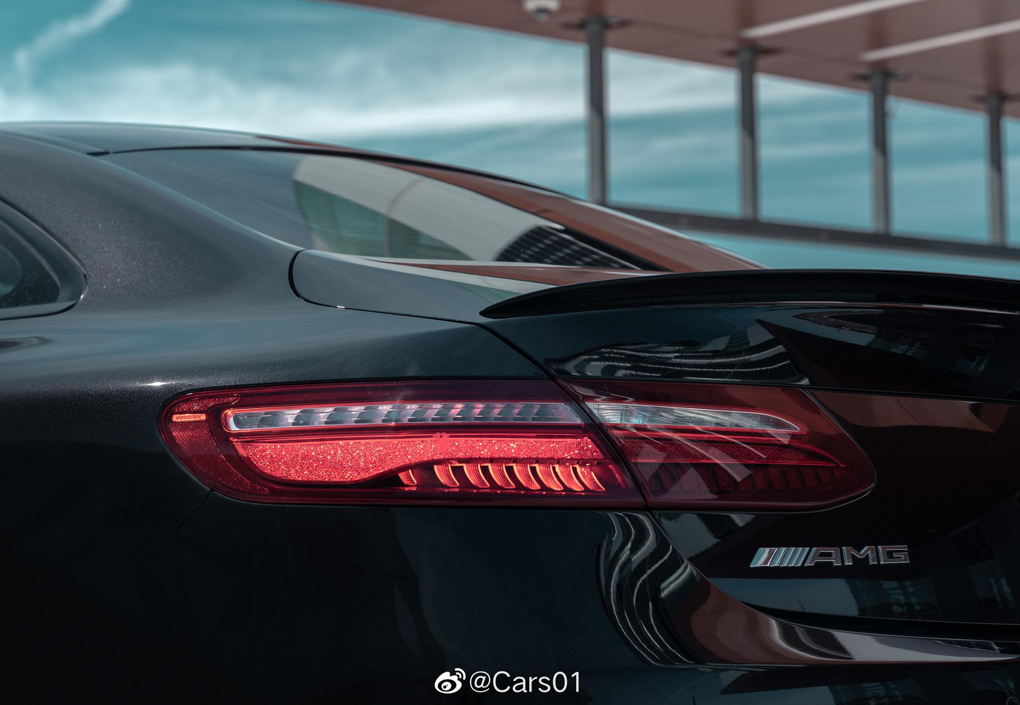 AMG E：战意十足的配色!