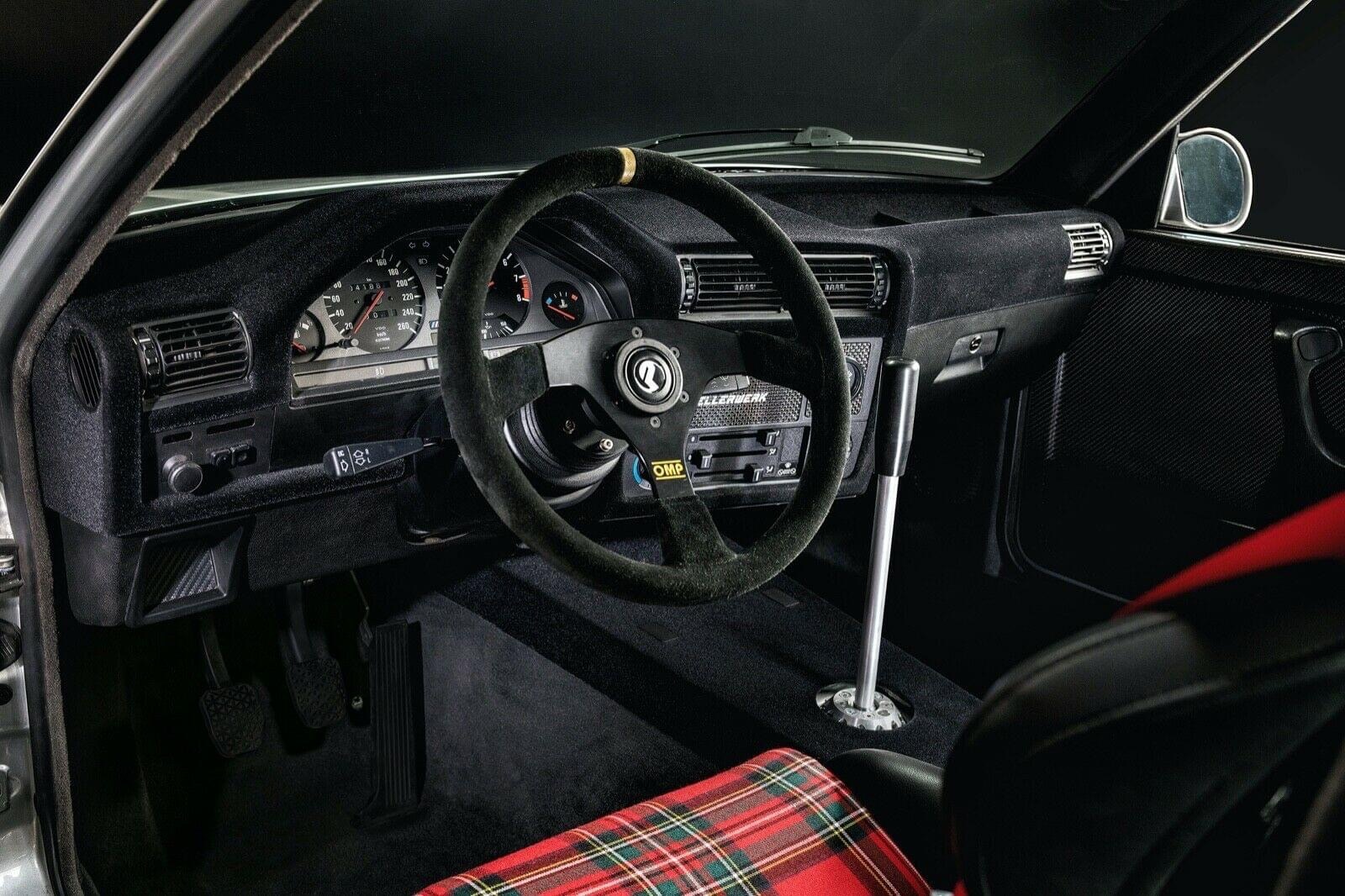 宝马M3：实车真的太漂亮了！