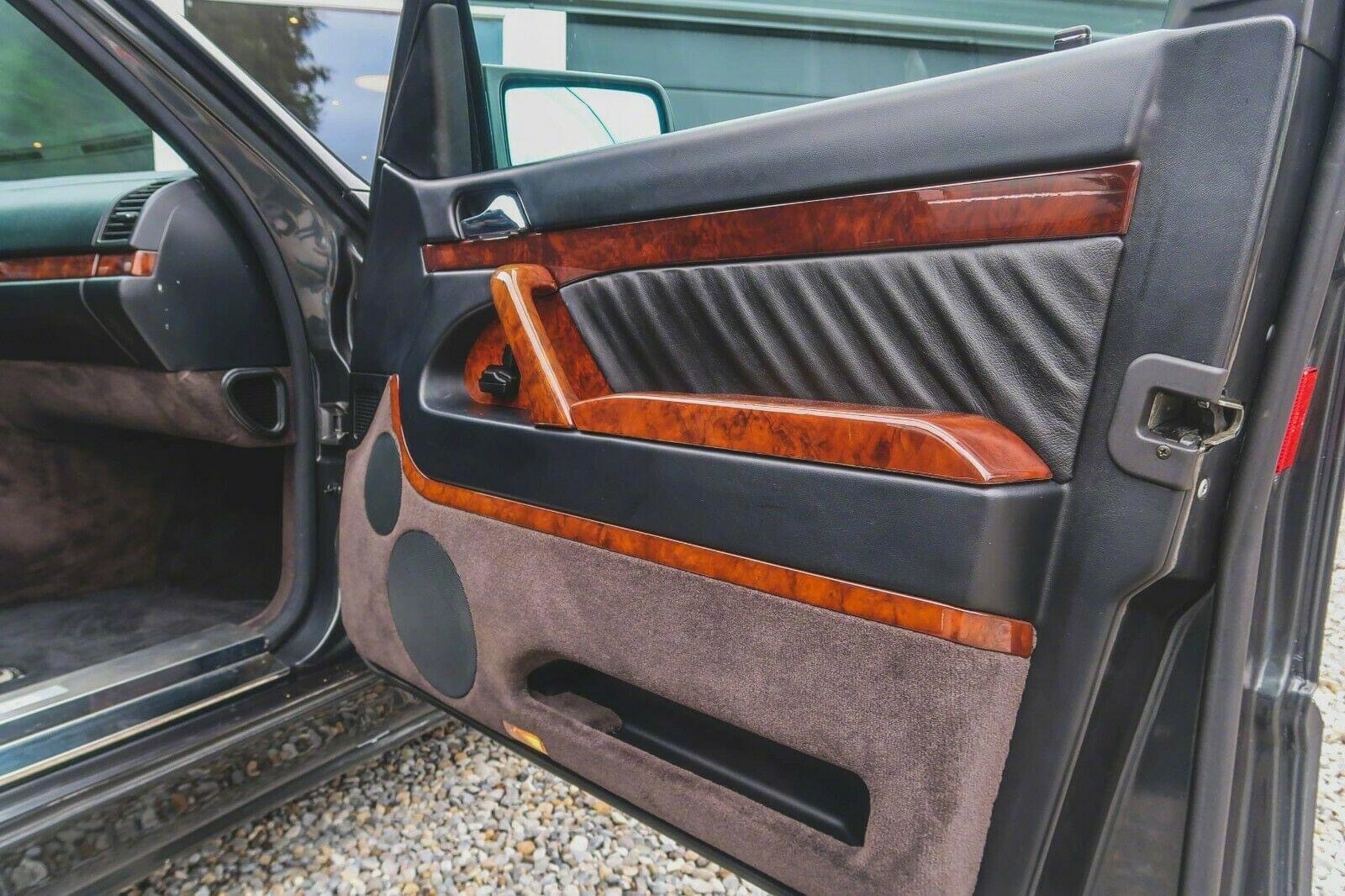 看看以前大奔这排面儿！这排量！