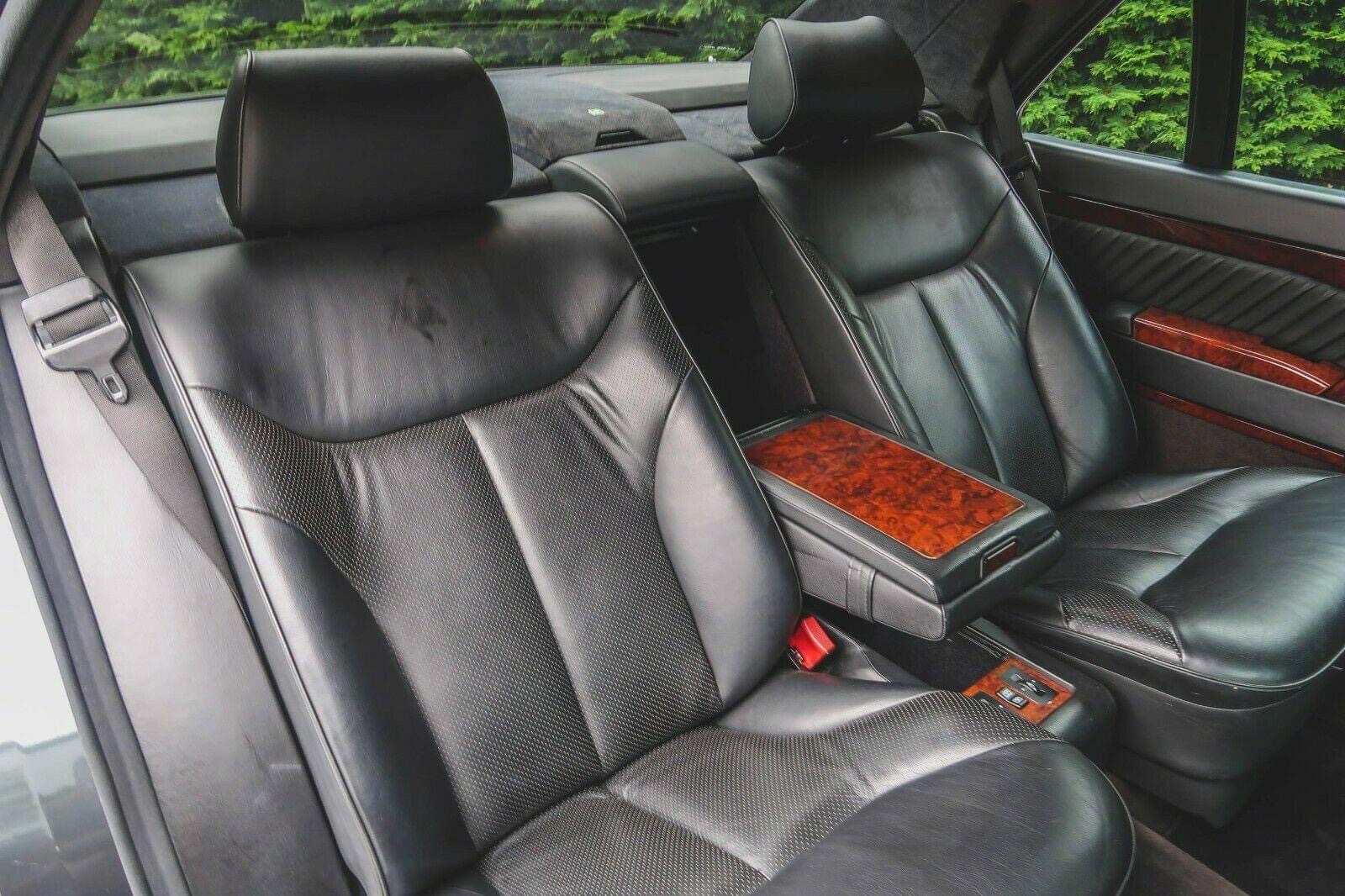 看看以前大奔这排面儿！这排量！