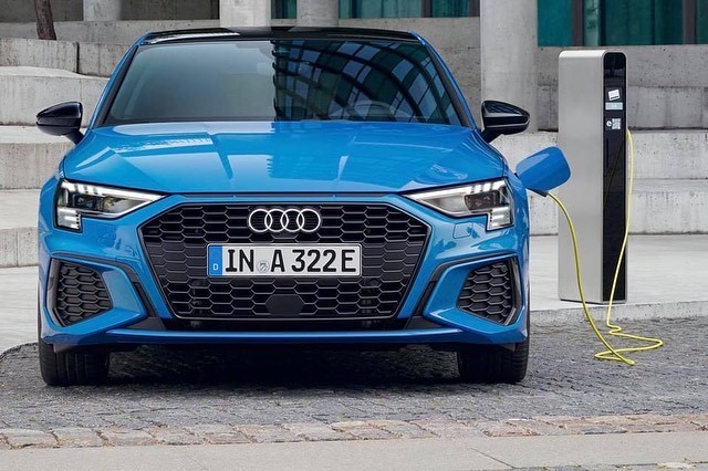 奥迪A3 sportback 插电混动版，最大马力204匹，最大扭矩350牛米