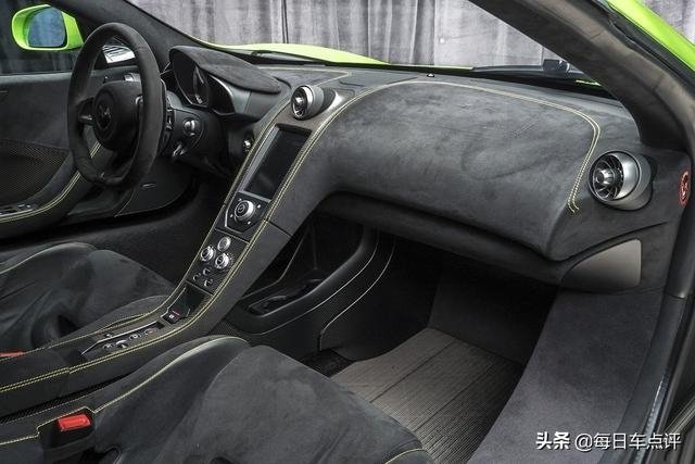 汽车美图：迈凯伦675lt，颜色很稀有