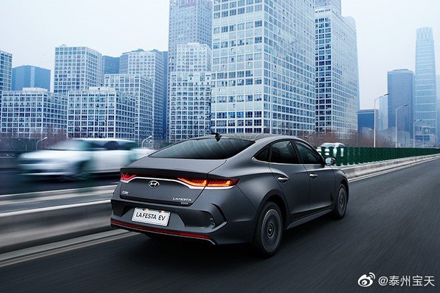 什么车这么酷？菲斯塔纯电动