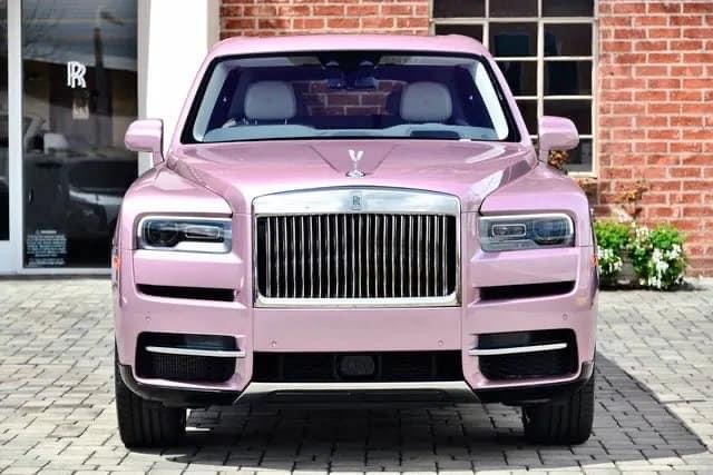 粉色劳斯莱斯库里南