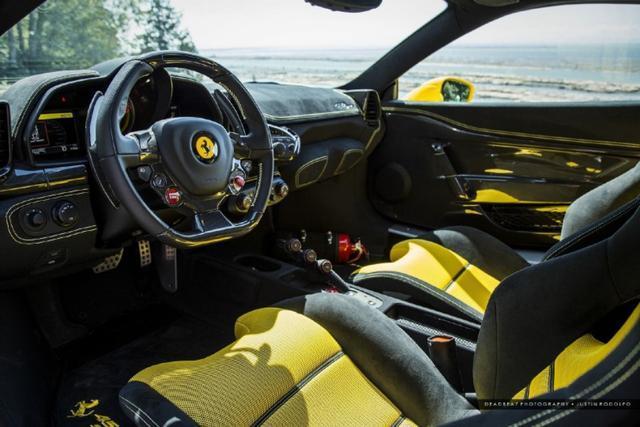 法拉利458 SP最帅超跑！ 车身线条太漂亮了！ 全球汽车超话