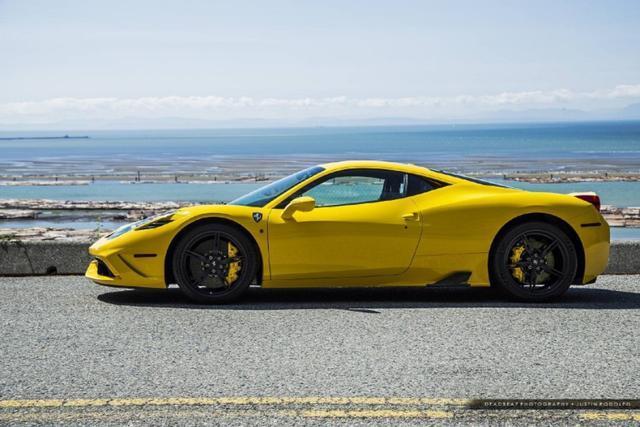 法拉利458 SP最帅超跑！ 车身线条太漂亮了！ 全球汽车超话