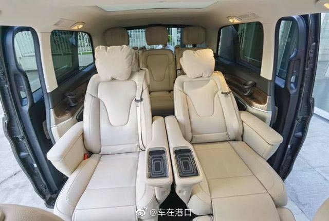好看的汽车：20款奔驰V260L 长轴豪华