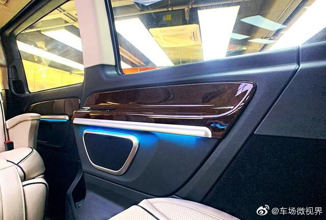 新一代国六奔驰威霆，超大7座空间全面升级，合资车也可以很奢华