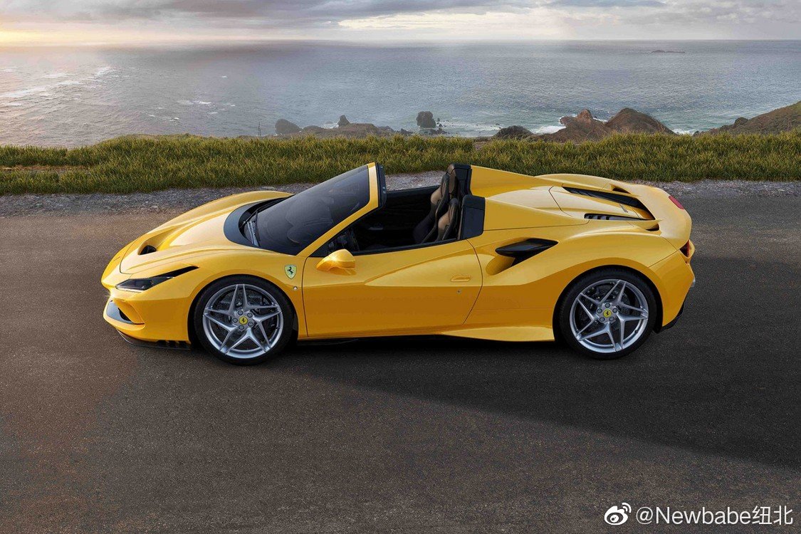 法拉利最强 V8 敞篷跑车 F8 Spider 售价 341.80 万元