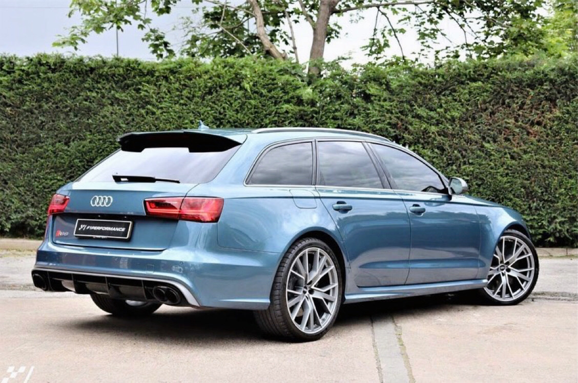 奥迪RS6 Avant，这个颜色让它看起来“人畜无害”