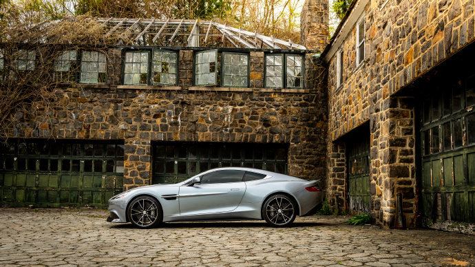 Aston Martin Vanquish  CENTENARY EDITION 最美马丁~漂亮