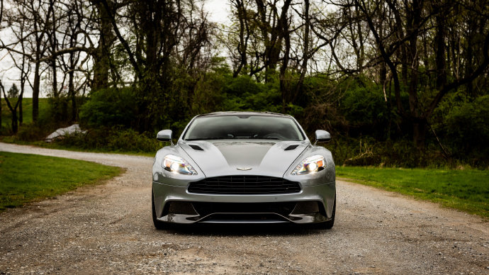 Aston Martin Vanquish  CENTENARY EDITION 最美马丁~漂亮